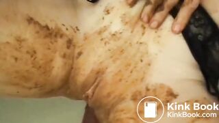 Girl dildos & smears