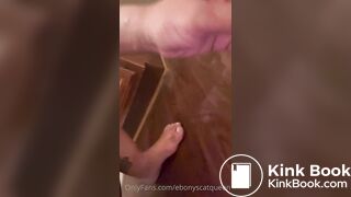 LOOK AT ALL THAT ASS THO OH SHE SHIT TOO