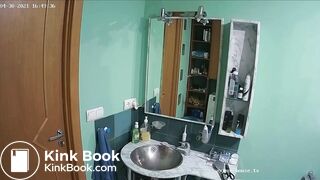 Woman pooping in Toilet 101