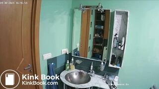 Woman pooping in Toilet 101