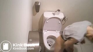 CLASSIC french_girl_spied_in_toilets_at_gym