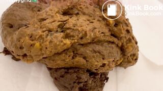 Massive creamy poops 8