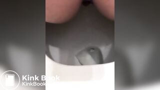Girl poop - video 39