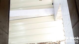 中国公厕大小便Chinese public tolilet