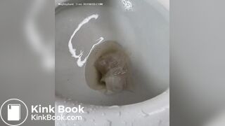 Spicy food fucked her up 2