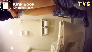 toilet voyeur - video 30