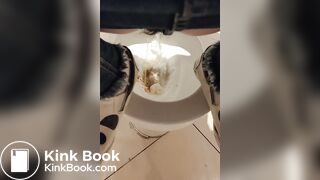 girl diarrhea filming