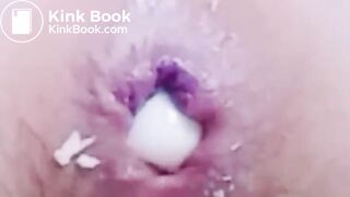 KOREAN GIRL LAYING EGG2 메추리알