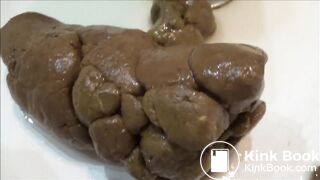 her gorgeous body gives out a great brick of shit