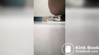 漂亮女孩大便3 - video 2
