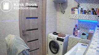 Woman pooping in Toilet 88