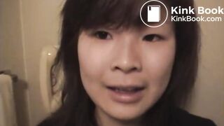 Japanese girl self-filmed poop 1 - video 2