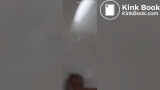 Korean girl pooping - video 37