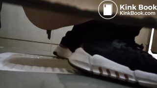 Chinese girl pooping - video 27