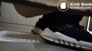 Chinese girl pooping - video 27