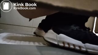 Chinese girl pooping - video 27