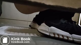 Chinese girl pooping - video 27