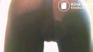 POOPING in the legging