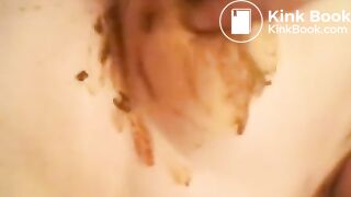 18 year old vietnamese girl rubs her shit on her tits