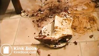 She scat on Buffalo Boots