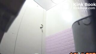 Pooping Japanese