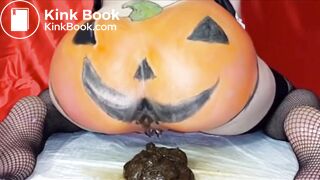 pumpkin ass shitting whore