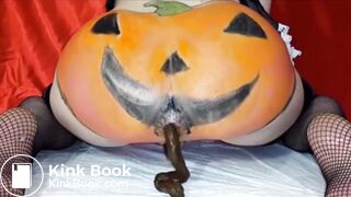 pumpkin ass shitting whore