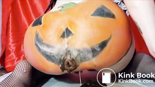 pumpkin ass shitting whore