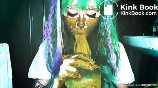 Pawgs fun with feces - video 3