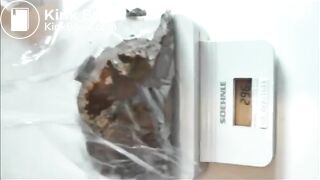 sexy girl pooping - video 78