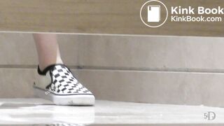 toilet voyeur prime+1