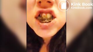 Poop eat