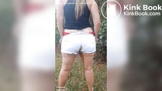 Big booty panty poop