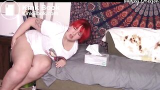 Girl Farts and Has to Poo While on Cam