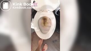 Bownin dropping brown in the toilet