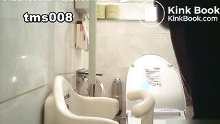 toilet voyeur - video 25