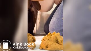 Phat booty ebony shitting big