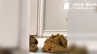 Phat booty ebony shitting big