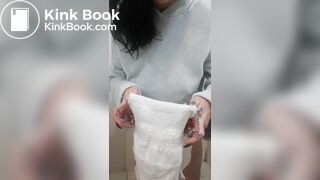 sexy chix poops and pee her diaper