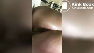 My girlfriend pooping for me