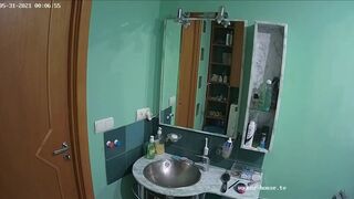 Woman pooping in Toilet 75