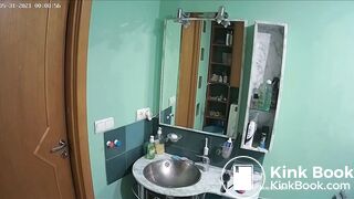 Woman pooping in Toilet 75