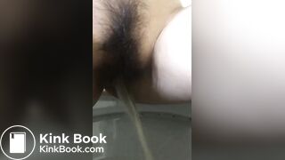 KOREAN WOMAN POOPING - video 51