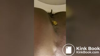 Ebony toilet shitting - video 4