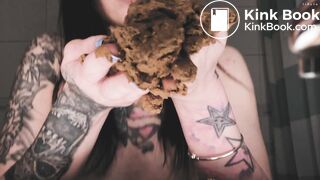 Cute Girl Shitting And Smearing