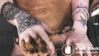 Cute Girl Shitting And Smearing