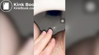 Francaise toilet caca