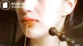 Anal Beads - video 6