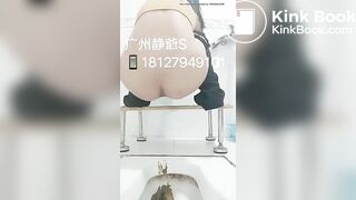 Girl pooping 18