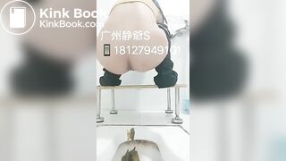 Girl pooping 18